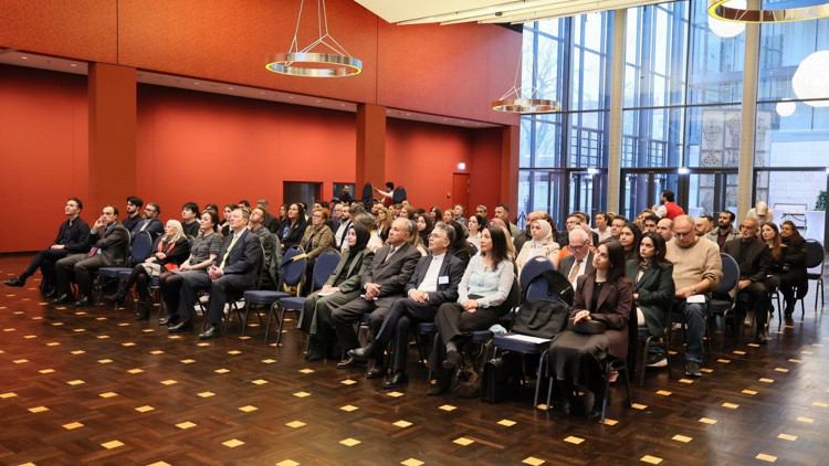 Berlin’de bilim ve dostluk buluşması