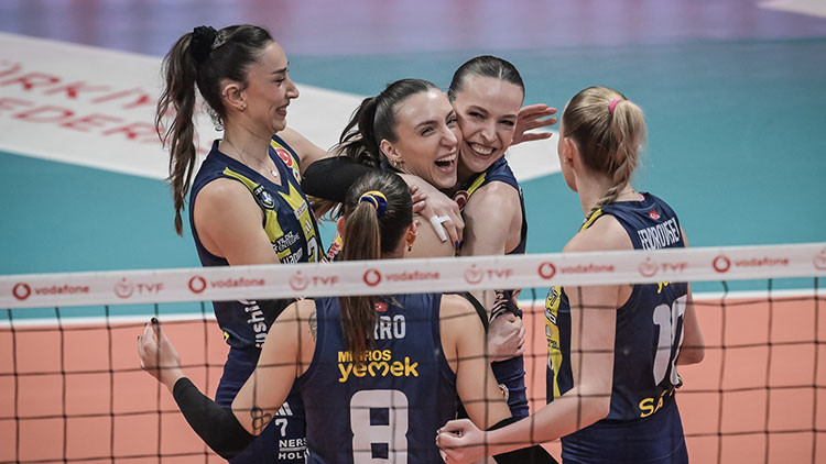 Fenerbahçe Medicana, Zeren Spora karşı seride 1-0 öne geçti