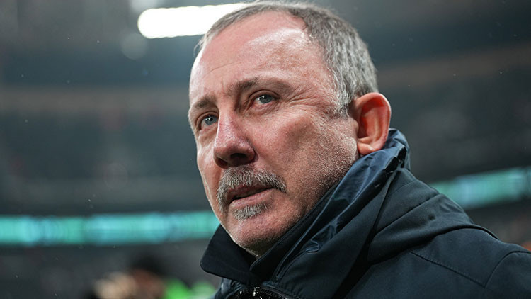 Fenerbahçe derbisinde Beşiktaşın silahı ortaya çıktı Fenerbahçe derbisinde Beşiktaşın silahı ortaya çıktı