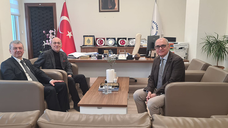Münih’ten anlamlı ziyaret Münih’ten anlamlı ziyaret