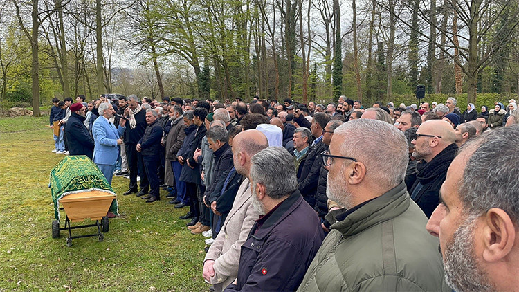Erbakan ailesinin acı günü Erbakan ailesinin acı günü