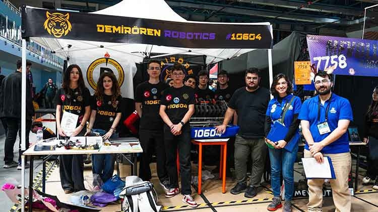 Demirören Robotics dünya sahnesine çıkıyor: Houston bileti geldi Demirören Robotics dünya sahnesine çıkıyor: Houston bileti geldi