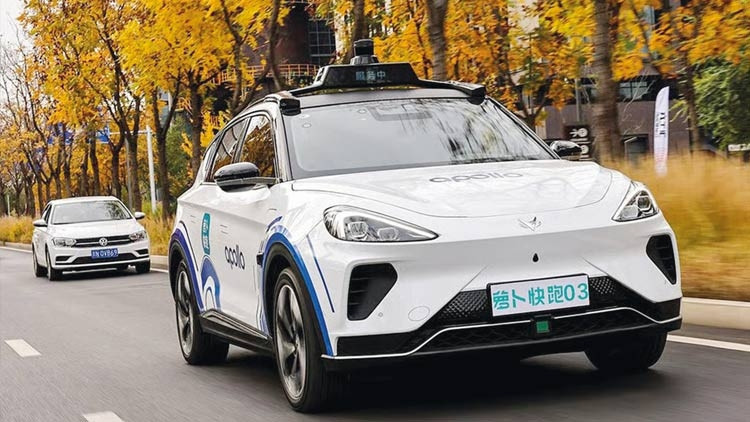 Robotaksi arızası trafiği felç etti