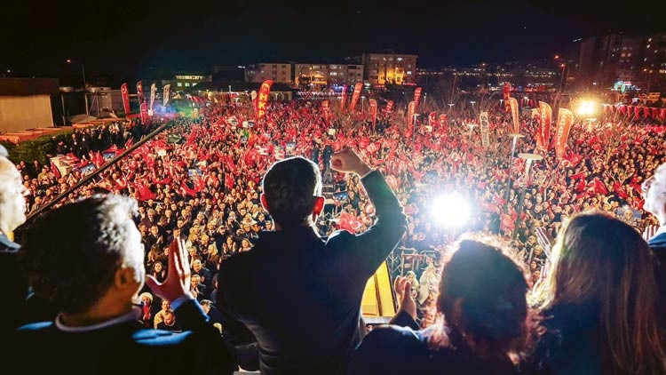 Millet kimi seçerse görev ondadır