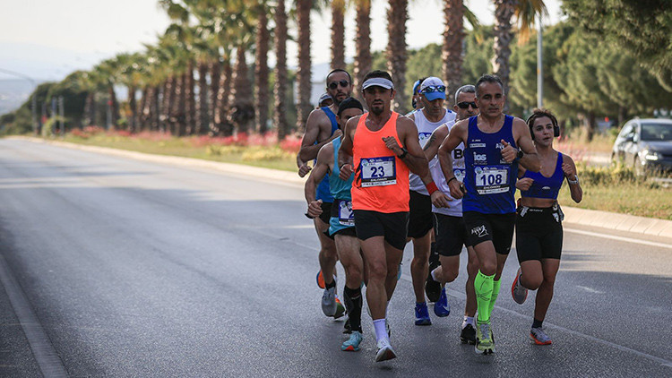 Salomon Çeşme Yarı Maratonu Ege’nin ritmini koşuya taşıyacak Salomon Çeşme Yarı Maratonu Ege’nin ritmini koşuya taşıyacak