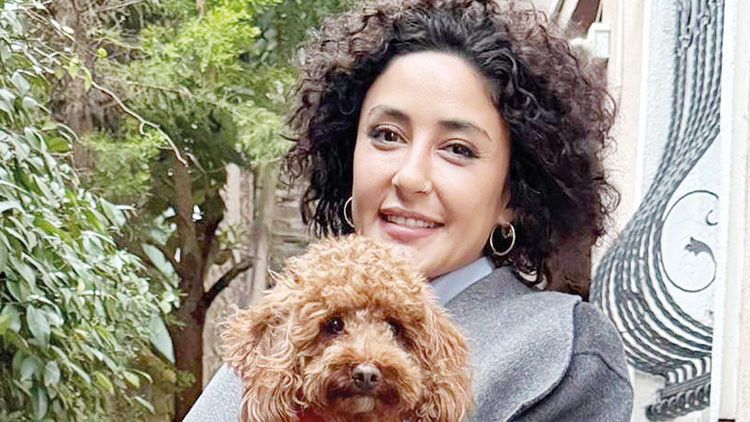 Melek Mosso: Gelinliğim ihtiyacı olan birine gitsin