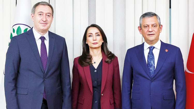 Özel ‘ara seçim’ turuna DEM Parti’den başladı Özel ‘ara seçim’ turuna DEM Parti’den başladı