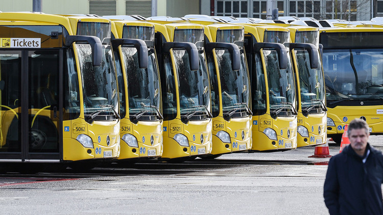 Bavyera’da toplu taşıma grevleri büyüyor