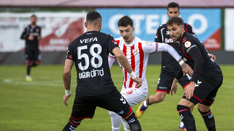 Sivasspor, Boluda 2 golle kazandı