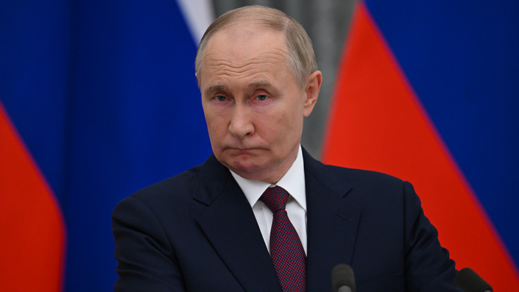 Putin, Ukraynada ateşkes ilan etti Putin, Ukraynada ateşkes ilan etti
