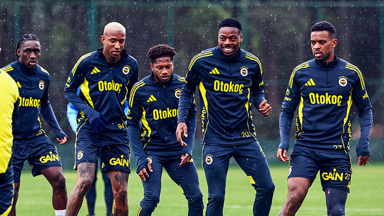 Fenerbahçenin Kayserispor maçı kamp kadrosu açıklandı Fenerbahçenin Kayserispor maçı kamp kadrosu açıklandı