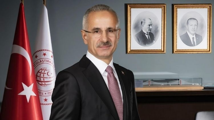Bakan Uraloğlundan düşen Libya uçağına ilişkin açıklama Bakan Uraloğlundan düşen Libya uçağına ilişkin açıklama