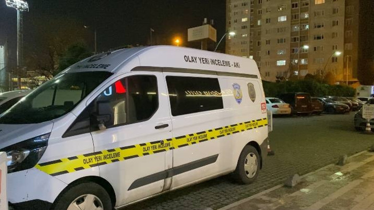 Zeytinburnunda kızını silahla öldürüp, eski eşini ağır yaralayan şüpheli yakalandı