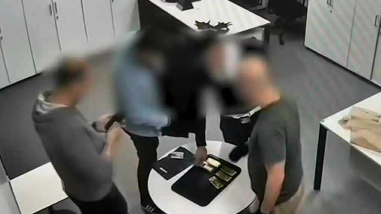 Interpol tarafından kırmızı bültenle aranıyordu Ingılab Babayev, İstanbulda yakalandı