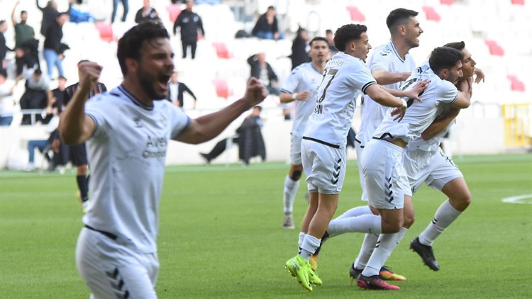 Altay, Afyonspora karşı üstün Altay, Afyonspora karşı üstün