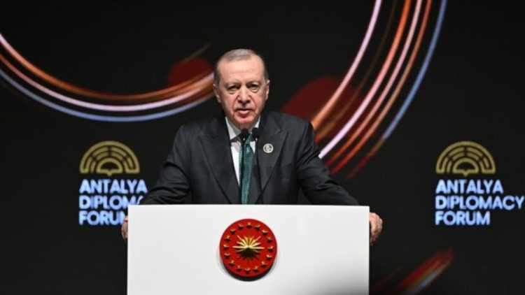 Cumhurbaşkanı Erdoğanın konuşması 3 dilde kitaplaştırıldı