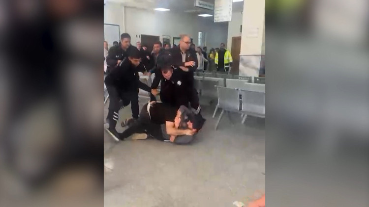 Şanlıurfa’da hastanede kavga kamerada Şanlıurfa’da hastanede kavga kamerada