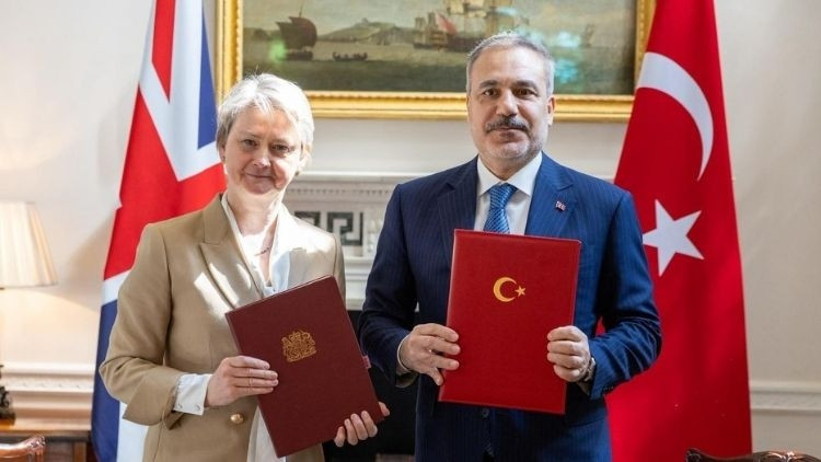 Türkiye ile İngiltere arasında Stratejik Ortaklık Çerçeve Belgesi imzalandı