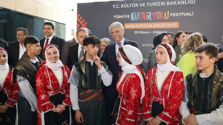 Mezopotamya’nın kalbinde Şanlıurfa’da Kültür Yolu Festivali başladı