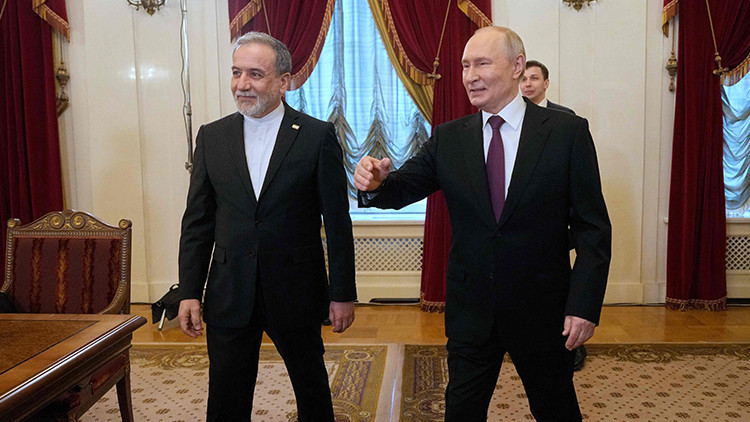 Putinden Arakçi ile kritik zirve sonrası ilk açıklama