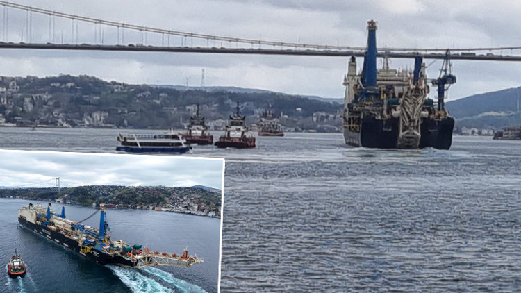 İstanbul Boğazında gemi trafiği çift yönlü askıya alındı İstanbul Boğazında gemi trafiği çift yönlü askıya alındı
