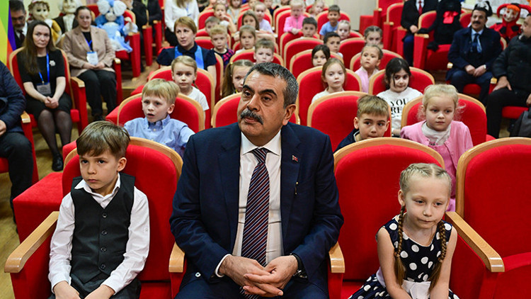 Ara tatillere yeni formül... Yaz tatillerine eklenebilir