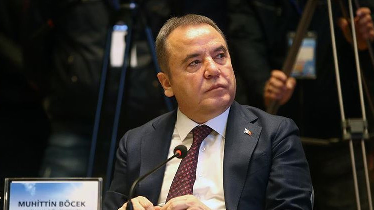 Muhittin Böcekin sevgilisi ile ilgili iddiada dikkat çeken savunma: Her şeyi korkudan yaptım Muhittin Böcekin sevgilisi ile ilgili iddiada dikkat çeken savunma: Her şeyi korkudan yaptım