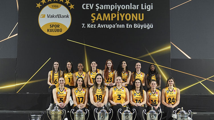 Gözü yaşlı şampiyonlar