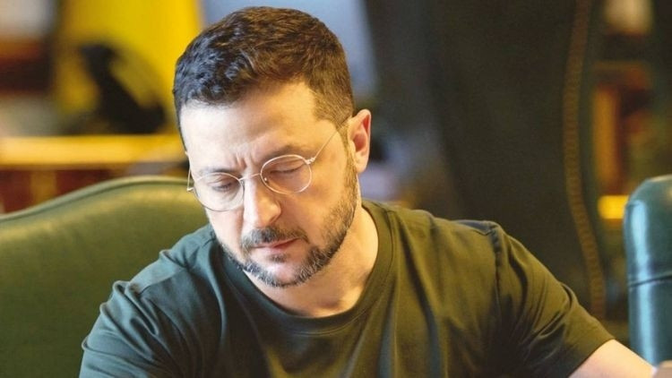 Zelenskiy açıkladı: Rusyanın saldırılarında 21 kişi öldü Zelenskiy açıkladı: Rusyanın saldırılarında 21 kişi öldü