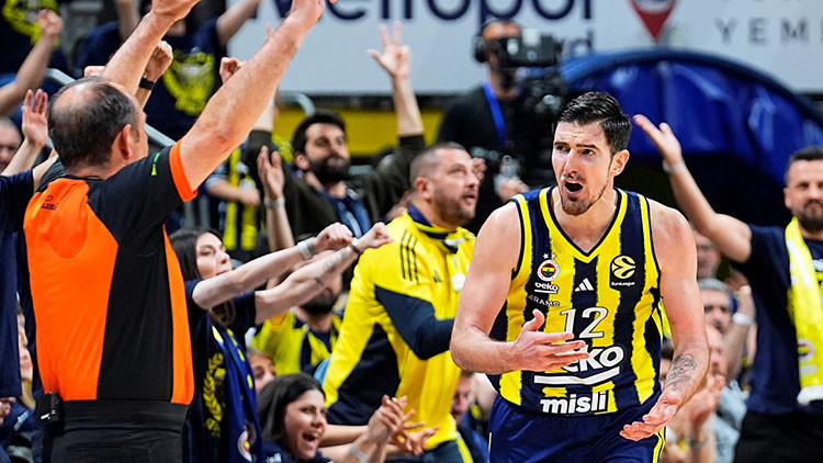 Fenerbahçe dörtlü final için Zalgiris önünde