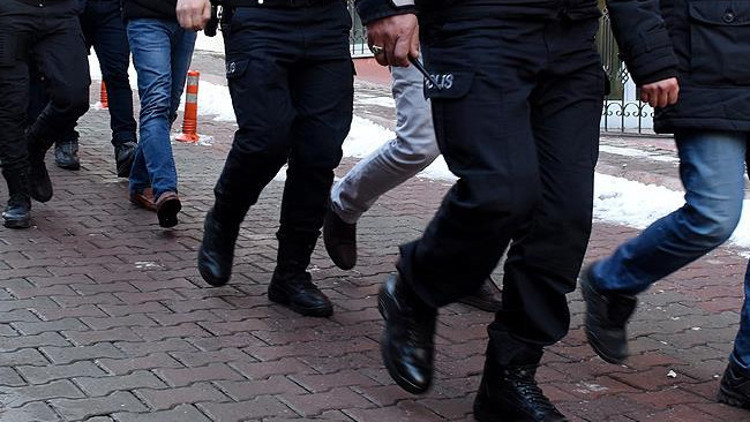 İstanbulda dernek üzerinden 72 milyon liralık vurgun: 21 gözaltı