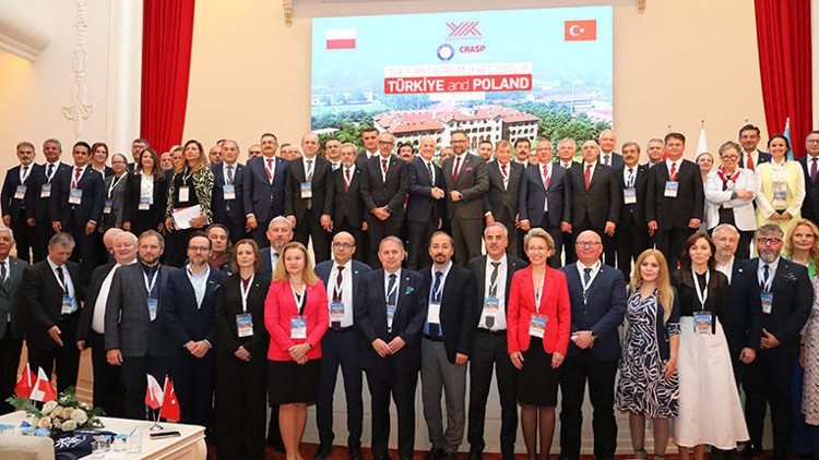 Üniversitede Türkiye-Polonya iş birliği