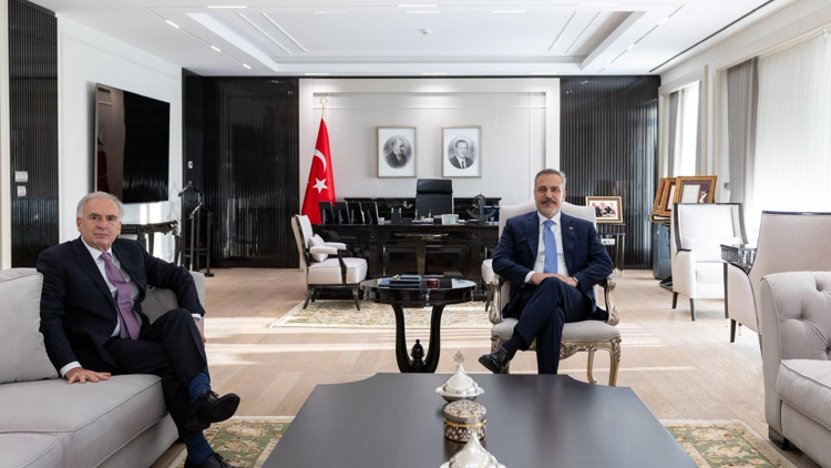 Bakan Fidan, BM Genel Sekreterinin Özel Temsilcisi Arnault ile görüştü Bakan Fidan, BM Genel Sekreterinin Özel Temsilcisi Arnault ile görüştü