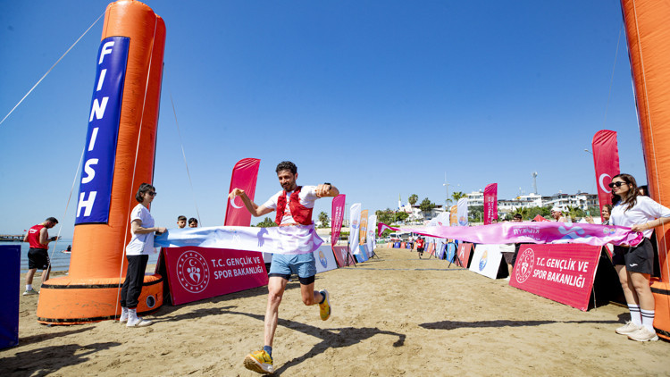 Kilikya Ultra Maratonu’nda sporcular tarihin izinde koştu Kilikya Ultra Maratonu’nda sporcular tarihin izinde koştu