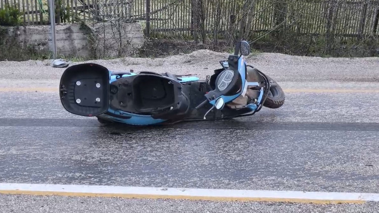 Otomobille çarpışan motosikletin sürücüsü hayatını kaybetti Otomobille çarpışan motosikletin sürücüsü hayatını kaybetti