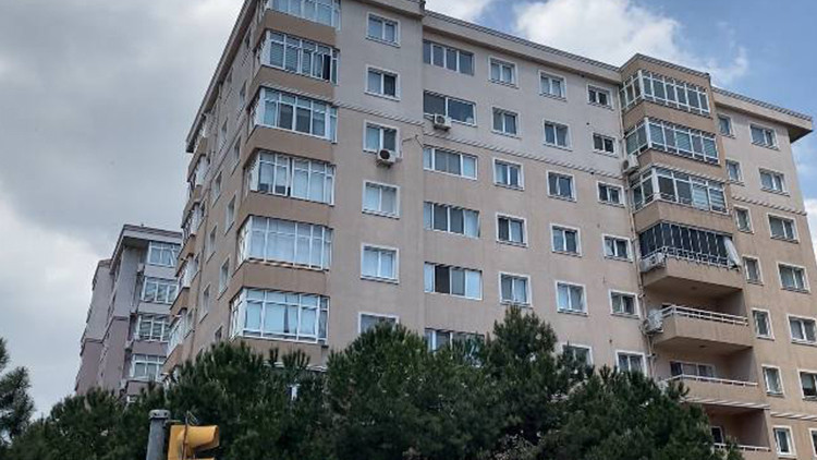 İstanbulda koca dehşeti: Filizi 10 bıçak darbesiyle ağır yaraladı İstanbulda koca dehşeti: Filizi 10 bıçak darbesiyle ağır yaraladı