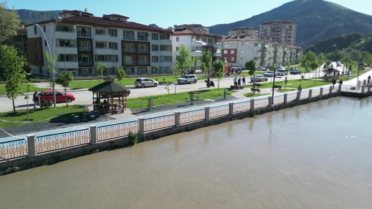 Amasyada taşkın alarmı: Okullar tatil edildi