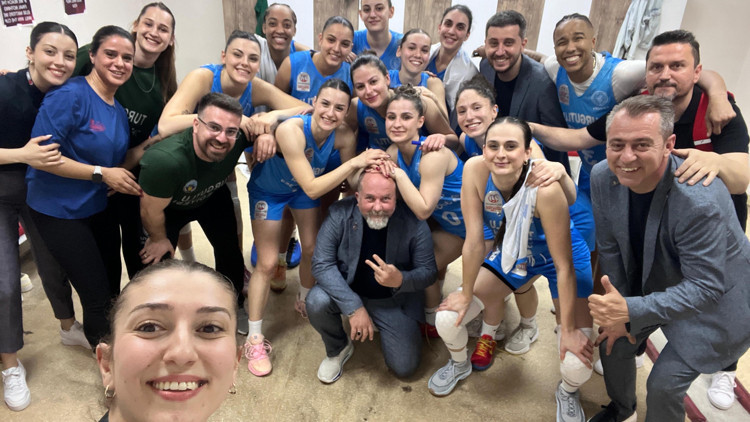 Turgutlu Belediyespor finalde son maçta Turgutlu Belediyespor finalde son maçta