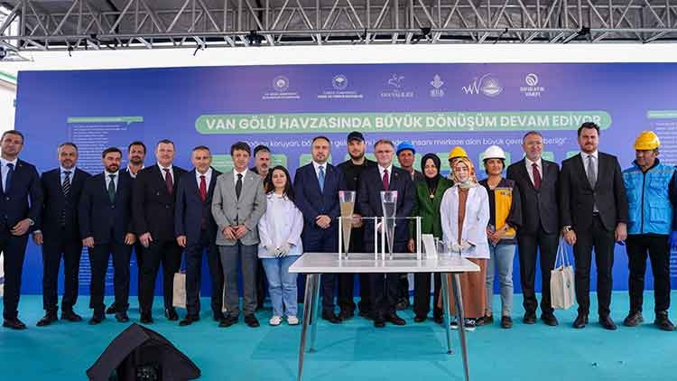 Emine Erdoğanın başlattığı Van Gölü Havzasını koruma eylem planında yeni aşamaya geçiliyor Emine Erdoğanın başlattığı Van Gölü Havzasını koruma eylem planında yeni aşamaya geçiliyor