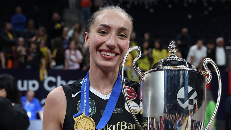 VakıfBankta Sıla Çalışkan ile yollar ayrıldı