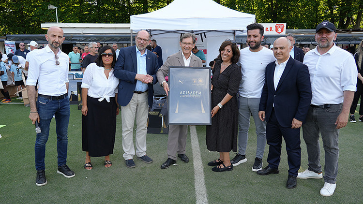 Essen Başkonsolosluğu turnuvasında Acıbadem’e anlamlı teşekkür