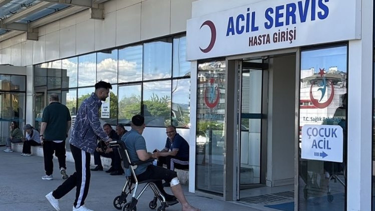Bayramın ikinci gününde kurban kesimi sırasında 869 kişi yaralandı Bayramın ikinci gününde kurban kesimi sırasında 869 kişi yaralandı