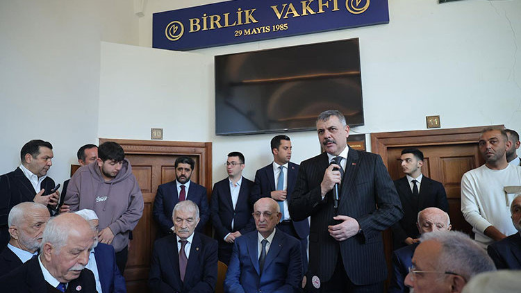 İçişleri Bakanı Çiftçi, Birlik Vakfının bayramlaşma programına katıldı