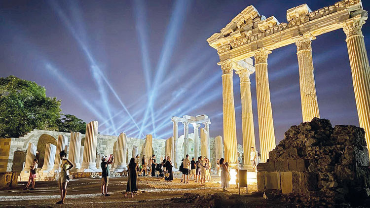 Nemrut’tan Efes’e, Side’den Zeugma’ya kadar müzelerde ‘gece’ gezisi