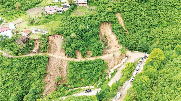 Giresun’da heyelan riski Giresun’da heyelan riski