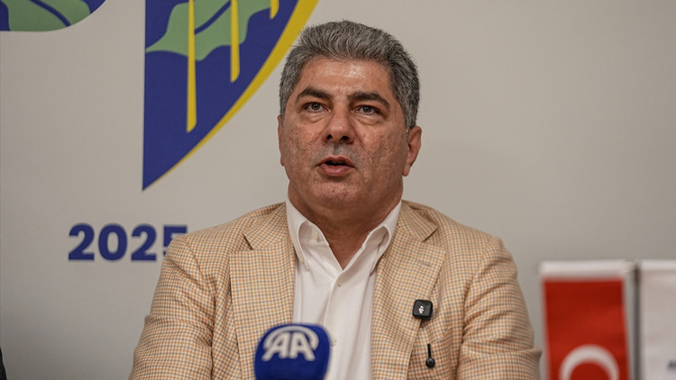 Hakan Safiden Luis Suarez için yeni açıklama: Transferler devam edecek