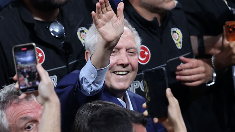 Bakan Bak’tan Aziz Yıldırım için tebrik mesajı