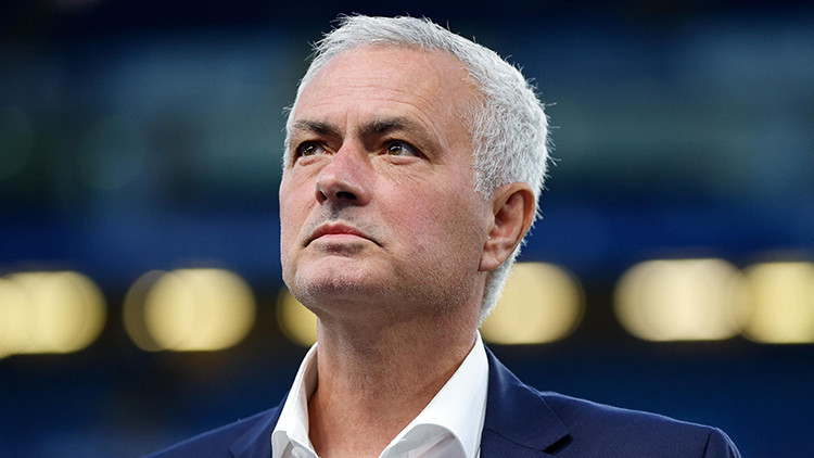 Florentino Perez duyurdu: Real Madridde Jose Mourinho dönemi başladı