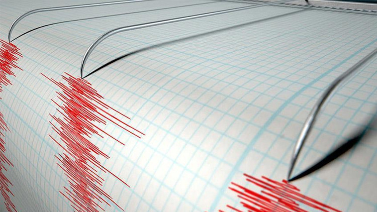 Endonezyada 6.7 büyüklüğünde deprem