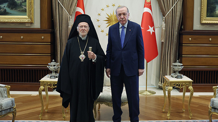 Cumhurbaşkanı Erdoğan, Fener Rum Patriği ile görüştü Cumhurbaşkanı Erdoğan, Fener Rum Patriği ile görüştü